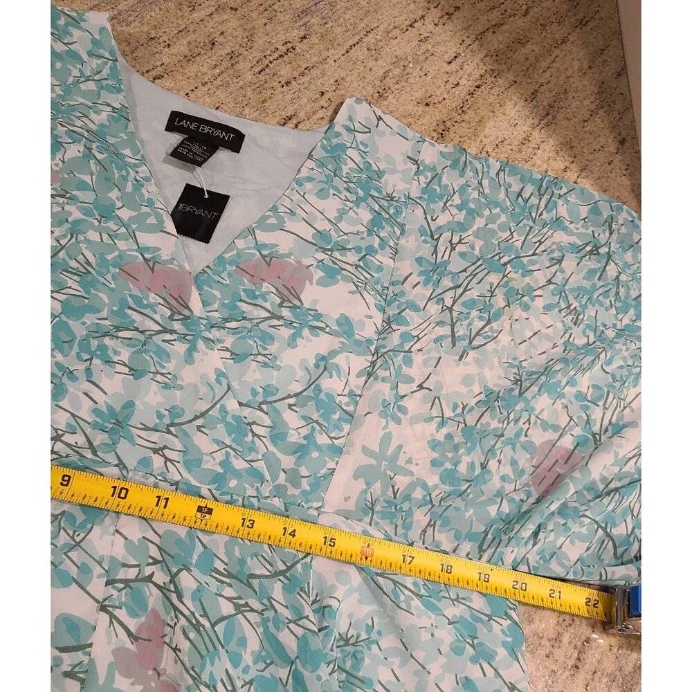 New! Lot of 2 Lane Bryant Sz 14/16 Floral Asymmetrical Hem Blouse & Smocked Tank - Picture 11 of 16